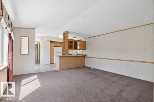 #1254 53222 Range Road 272, Rural Parkland County, AB - Indoor Photo Showing Kitchen