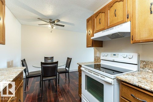 #310 14004 26 St Nw, Edmonton, AB - Indoor Photo Showing Kitchen