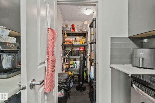 #226 344 Windermere Rd Nw, Edmonton, AB - Indoor