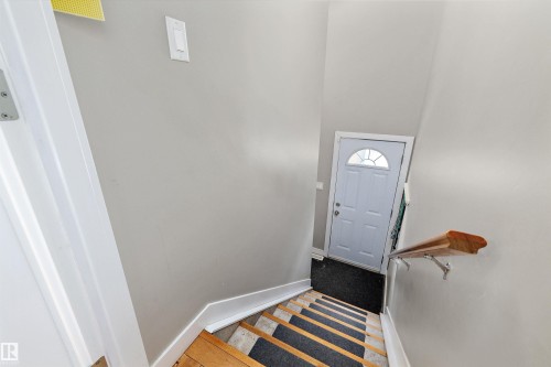 11432 87 Street Nw, Edmonton, AB - Indoor Photo Showing Other Room