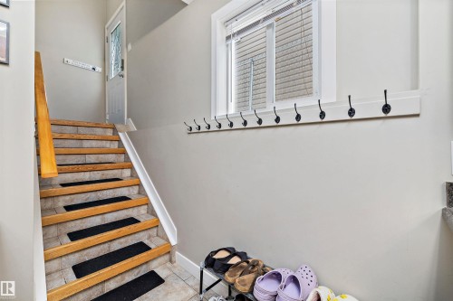 11432 87 Street Nw, Edmonton, AB - Indoor Photo Showing Other Room
