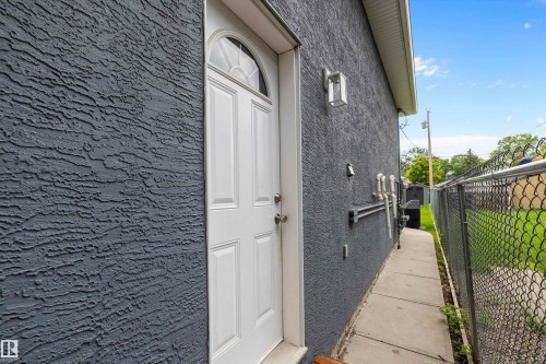 11432 87 Street Nw, Edmonton, AB - Outdoor