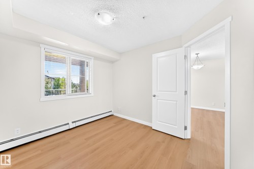 #206 3315 James Mowatt Tr Sw, Edmonton, AB - Indoor Photo Showing Other Room
