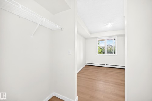 #206 3315 James Mowatt Tr Sw, Edmonton, AB - Indoor