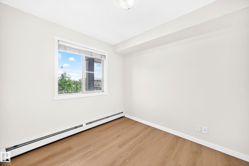#206 3315 James Mowatt Tr Sw, Edmonton, AB - Indoor Photo Showing Other Room