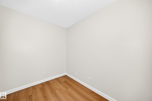 #206 3315 James Mowatt Tr Sw, Edmonton, AB - Indoor Photo Showing Other Room