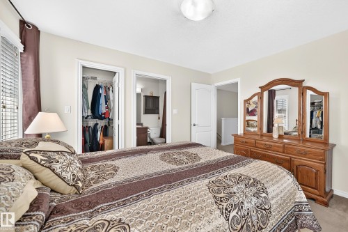 2681 Sir Arthur Currie Way Nw, Edmonton, AB - Indoor Photo Showing Bedroom