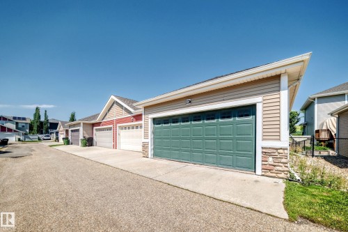 2681 Sir Arthur Currie Way Nw, Edmonton, AB - Outdoor