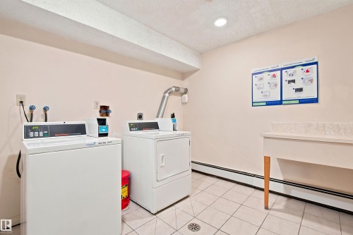 #112 10529 93 St Nw, Edmonton, AB - Indoor Photo Showing Laundry Room