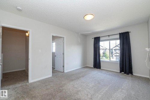 5233 Crabapple Link Sw, Edmonton, AB - Indoor Photo Showing Other Room