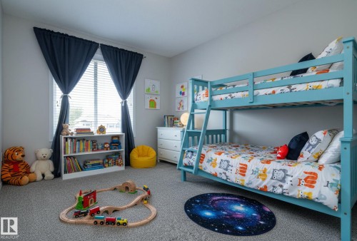 5233 Crabapple Link Sw, Edmonton, AB - Indoor Photo Showing Bedroom