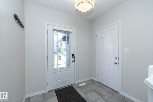 5233 Crabapple Link Sw, Edmonton, AB - Indoor Photo Showing Other Room