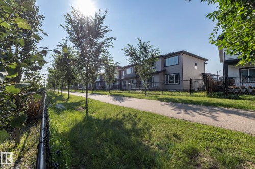 5233 Crabapple Link Sw, Edmonton, AB - Outdoor