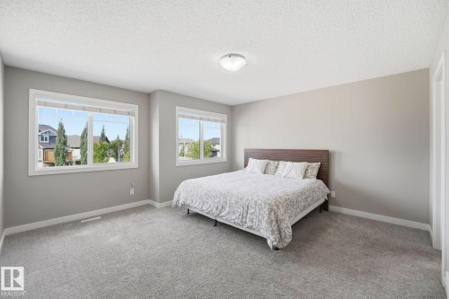 #9 94 Longview Dr, Spruce Grove, AB - Indoor Photo Showing Bedroom