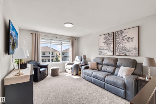 11 Rolston Close, Leduc, AB - Indoor Photo Showing Living Room