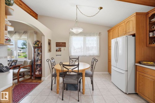 15204 75A Street Nw, Edmonton, AB - Indoor