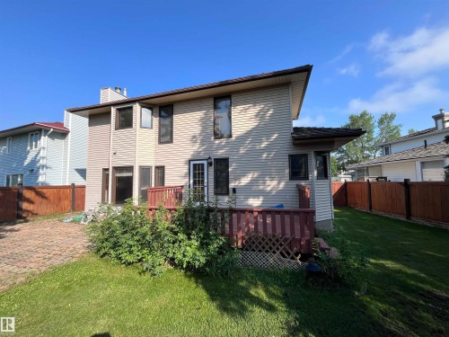 507 Burton Close Nw, Edmonton, AB - Outdoor