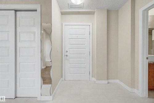 #1225 5151 Windermere Bv Sw, Edmonton, AB - Indoor Photo Showing Other Room