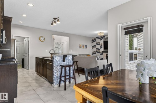 22068 95 Avenue Nw, Edmonton, AB - Indoor Photo Showing Dining Room