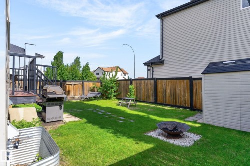 22068 95 Avenue Nw, Edmonton, AB - Outdoor