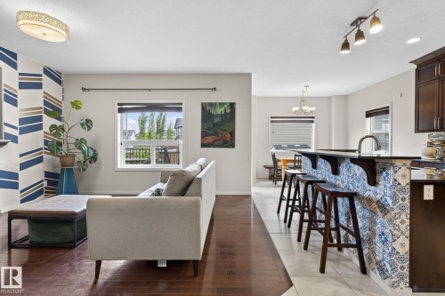 22068 95 Avenue Nw, Edmonton, AB - Indoor