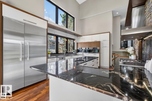 11908 41A Avenue Nw, Edmonton, AB - Indoor Photo Showing Kitchen
