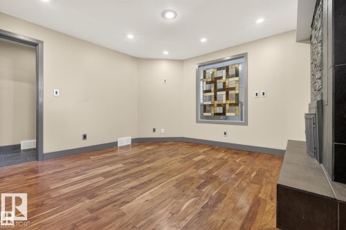 11908 41A Avenue Nw, Edmonton, AB - Indoor Photo Showing Other Room