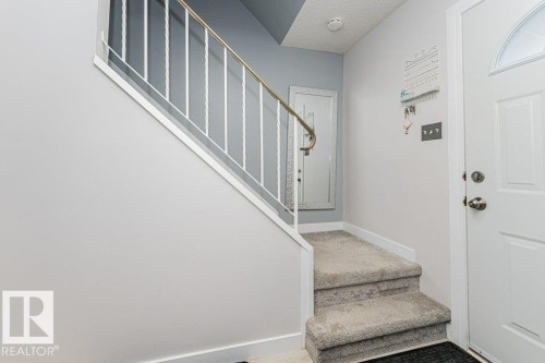 10B Callingwood Court Nw, Edmonton, AB - Indoor Photo Showing Other Room