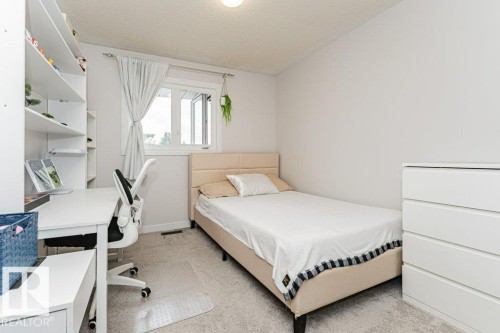 10B Callingwood Court Nw, Edmonton, AB - Indoor Photo Showing Bedroom