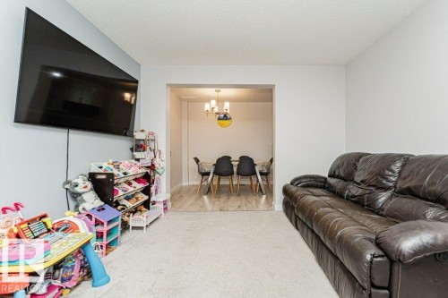 10B Callingwood Court Nw, Edmonton, AB - Indoor Photo Showing Living Room