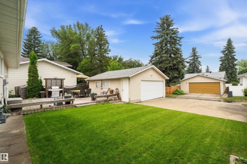 10972 35 Avenue Nw, Edmonton, AB - Outdoor