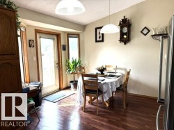 lots of room for large family dinners - 