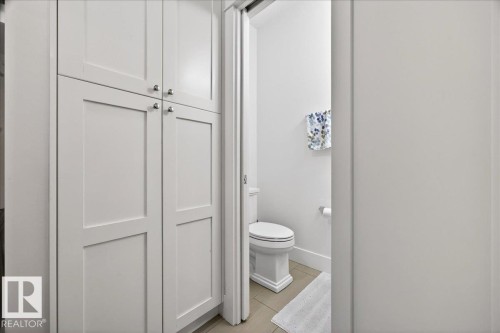 12620 106 Avenue Nw, Edmonton, AB - Indoor Photo Showing Bathroom