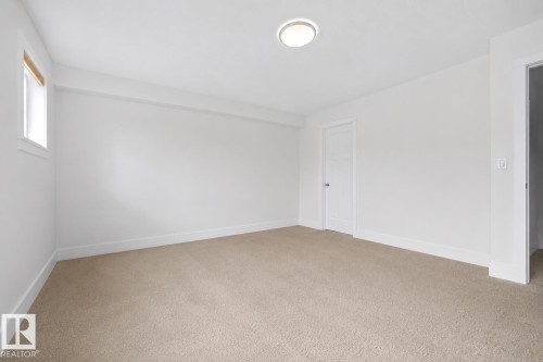 12620 106 Avenue Nw, Edmonton, AB - Indoor Photo Showing Other Room
