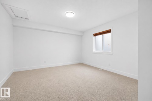 12620 106 Avenue Nw, Edmonton, AB - Indoor Photo Showing Other Room