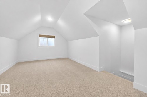 12620 106 Avenue Nw, Edmonton, AB - Indoor Photo Showing Other Room