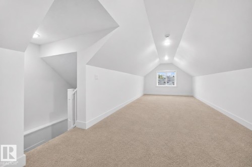 12620 106 Avenue Nw, Edmonton, AB - Indoor Photo Showing Other Room