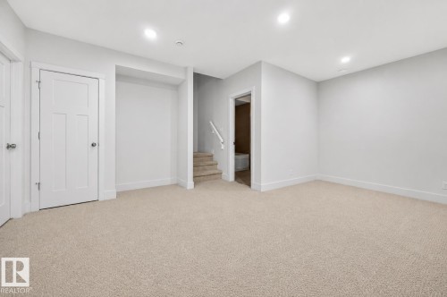 12620 106 Avenue Nw, Edmonton, AB - Indoor Photo Showing Other Room