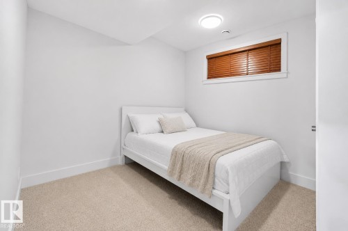 12620 106 Avenue Nw, Edmonton, AB - Indoor Photo Showing Bedroom