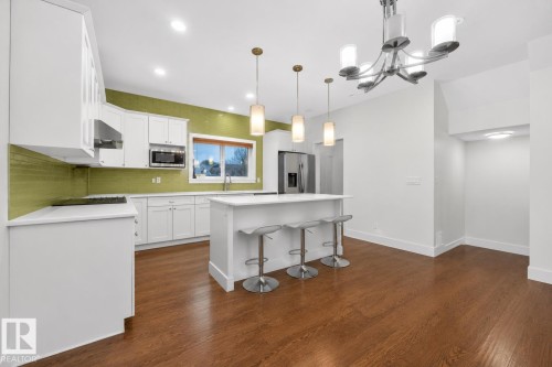 12620 106 Avenue Nw, Edmonton, AB - Indoor Photo Showing Kitchen With Upgraded Kitchen