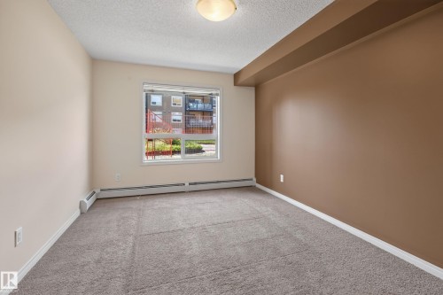 #104 13907 136 St Nw, Edmonton, AB - Indoor Photo Showing Other Room