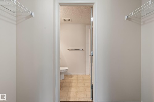 #104 13907 136 St Nw, Edmonton, AB - Indoor Photo Showing Bathroom