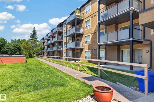 #104 13907 136 St Nw, Edmonton, AB - Outdoor