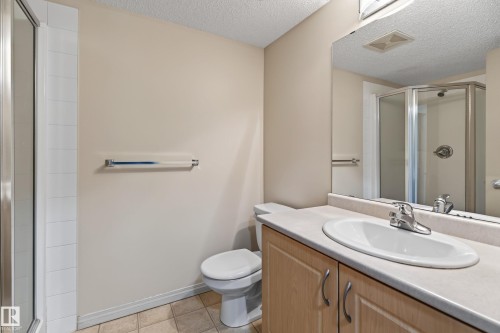 #104 13907 136 St Nw, Edmonton, AB - Indoor Photo Showing Bathroom
