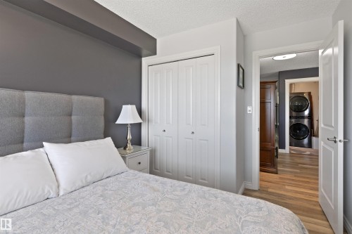 #411B 6 Spruce Ridge Dr, Spruce Grove, AB - Indoor Photo Showing Bedroom