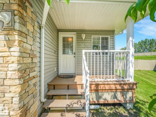3635 11 Street Nw, Edmonton, AB - Outdoor