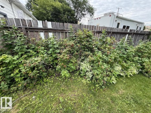 7607 83 Avenue Nw, Edmonton, AB - Outdoor