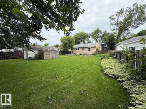 7607 83 Avenue Nw, Edmonton, AB - Outdoor With Backyard