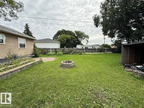7607 83 Avenue Nw, Edmonton, AB - Outdoor
