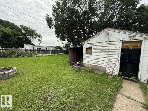7607 83 Avenue Nw, Edmonton, AB - Outdoor
